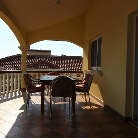 Appartement Sunny Vir
